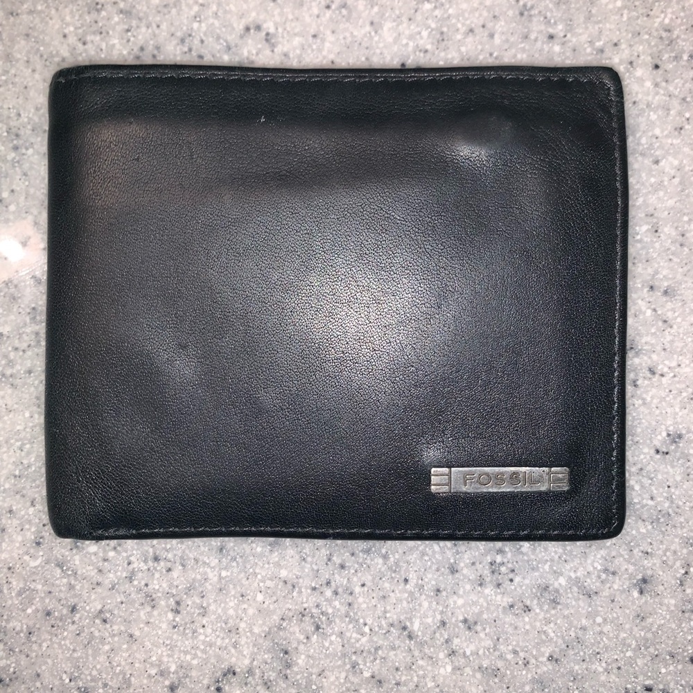 Fossil black bifold wallet